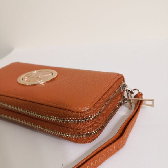 Michael Kors Wristlet Wallet Double Zip Around Continental 8"Lx4.25"Hx1.75"D - Picture 9 of 9